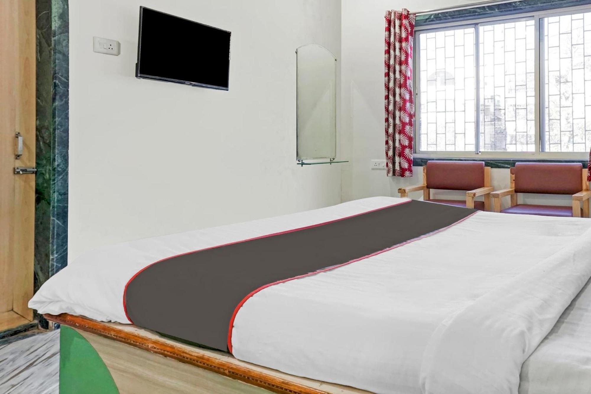 Collection O Shreya Hotel Talegaon Dabhade Exterior photo