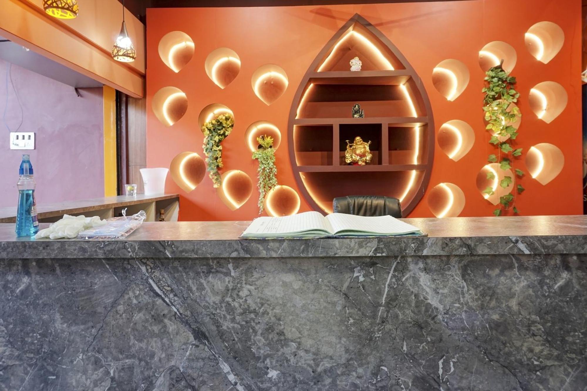 Collection O Shreya Hotel Talegaon Dabhade Exterior photo