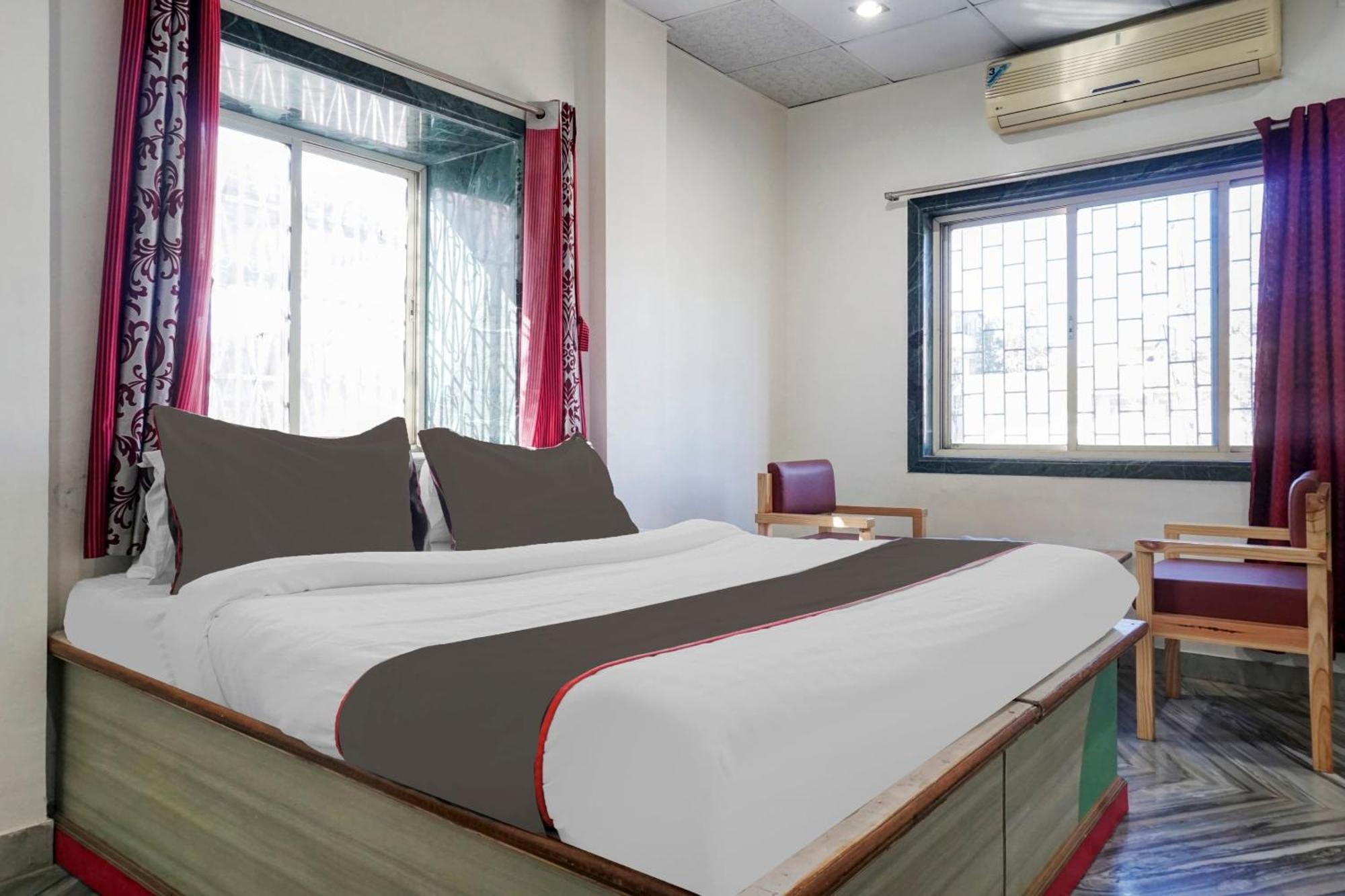 Collection O Shreya Hotel Talegaon Dabhade Exterior photo
